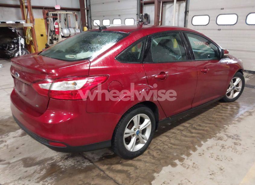 Photo 4 of 2013 Ford Focus SE (VIN 1FADP3F23DL141758)