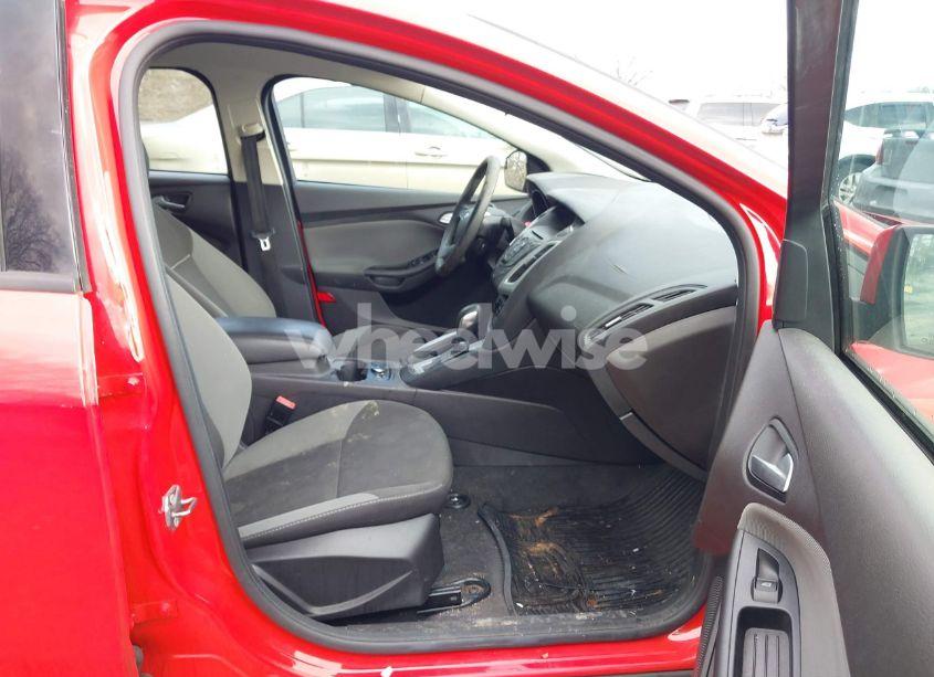 Photo 5 of 2013 Ford Focus SE (VIN 1FADP3F23DL182391)