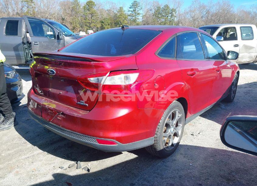 Photo 4 of 2013 Ford Focus SE (VIN 1FADP3F23DL193813)