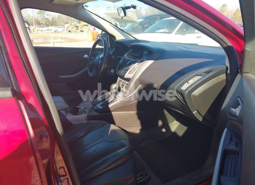 Photo 5 of 2013 Ford Focus SE (VIN 1FADP3F23DL193813)