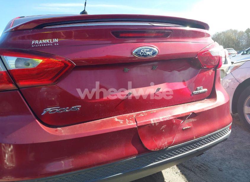 Photo 6 of 2013 Ford Focus SE (VIN 1FADP3F23DL193813)