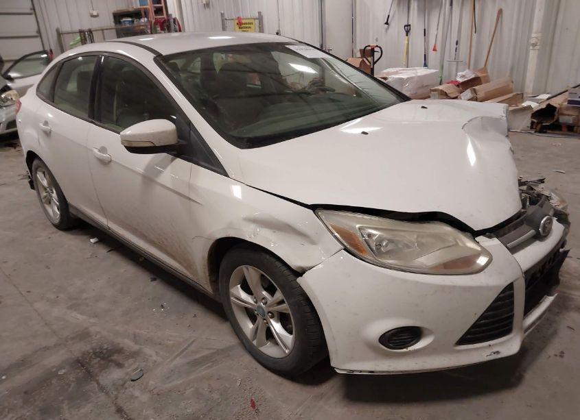 2013 Ford Focus SE (VIN 1FADP3F23DL200663) main photo