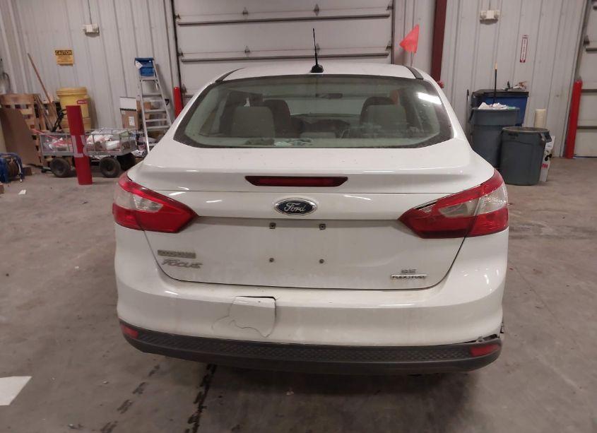 Photo 16 of 2013 Ford Focus SE (VIN 1FADP3F23DL200663)