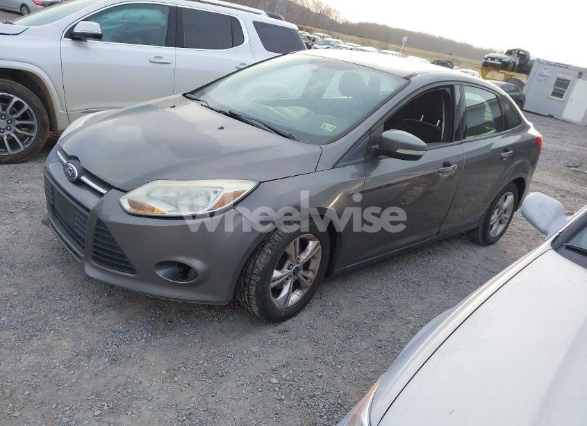 Photo 2 of 2013 Ford Focus SE (VIN 1FADP3F23DL242069)