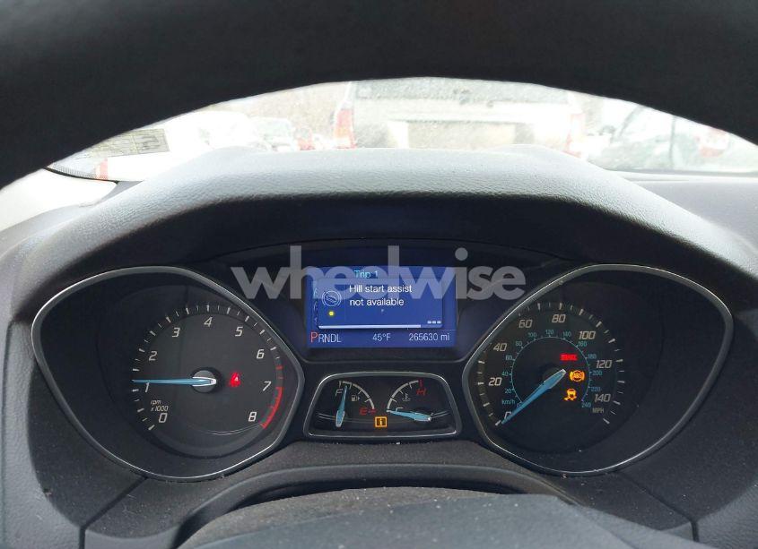 Photo 7 of 2013 Ford Focus SE (VIN 1FADP3F23DL242069)