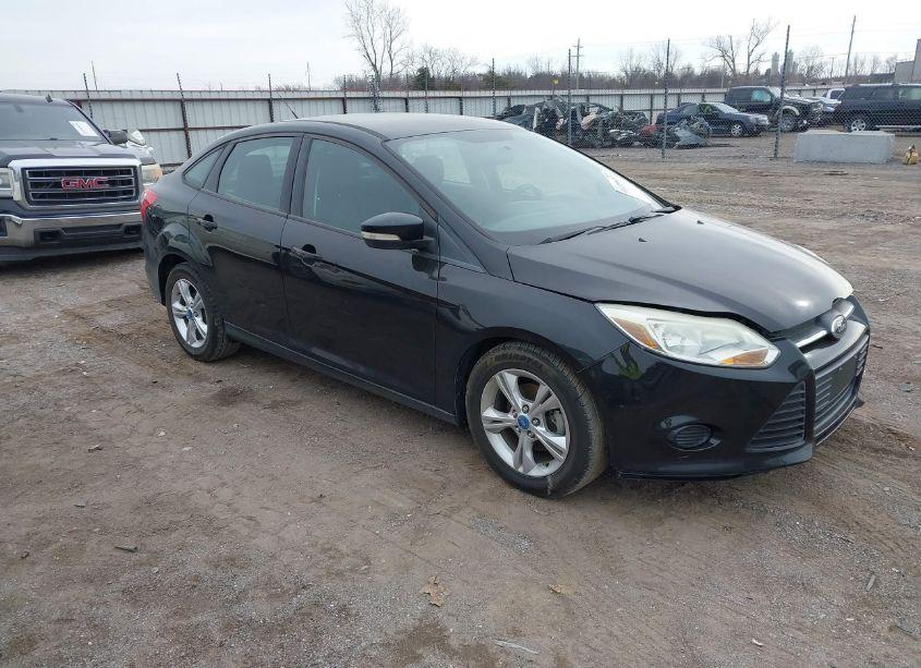 2013 Ford Focus SE (VIN 1FADP3F23DL264072) main photo
