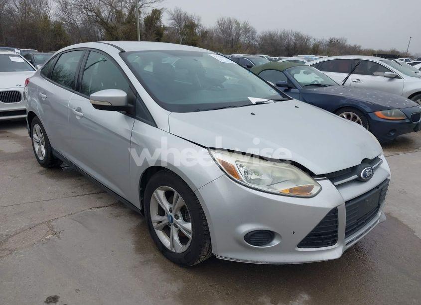 2013 Ford Focus SE (VIN 1FADP3F23DL266730) main photo