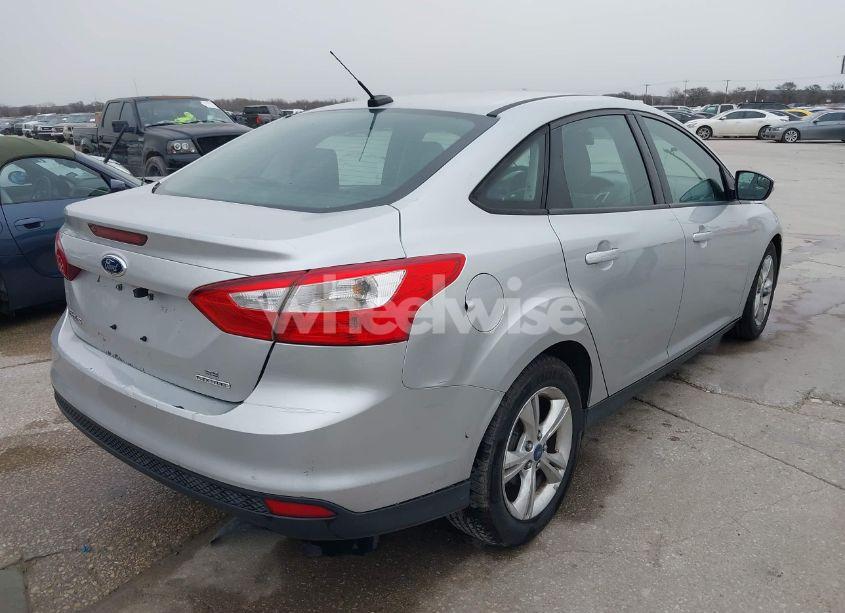 Photo 4 of 2013 Ford Focus SE (VIN 1FADP3F23DL266730)