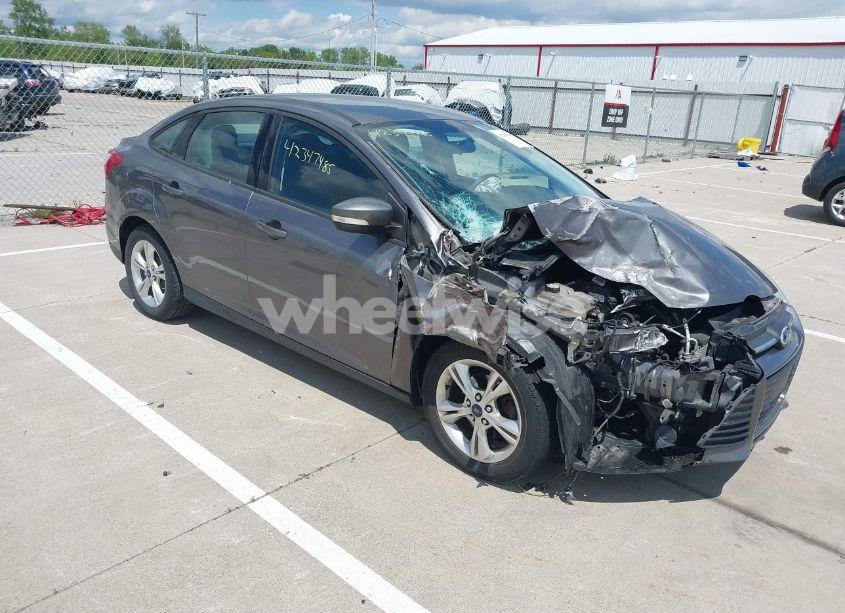 2013 Ford Focus SE (VIN 1FADP3F23DL289683) main photo