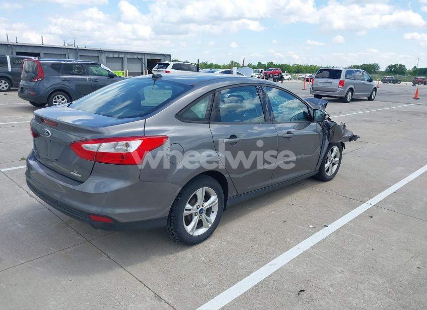 Photo 4 of 2013 Ford Focus SE (VIN 1FADP3F23DL289683)