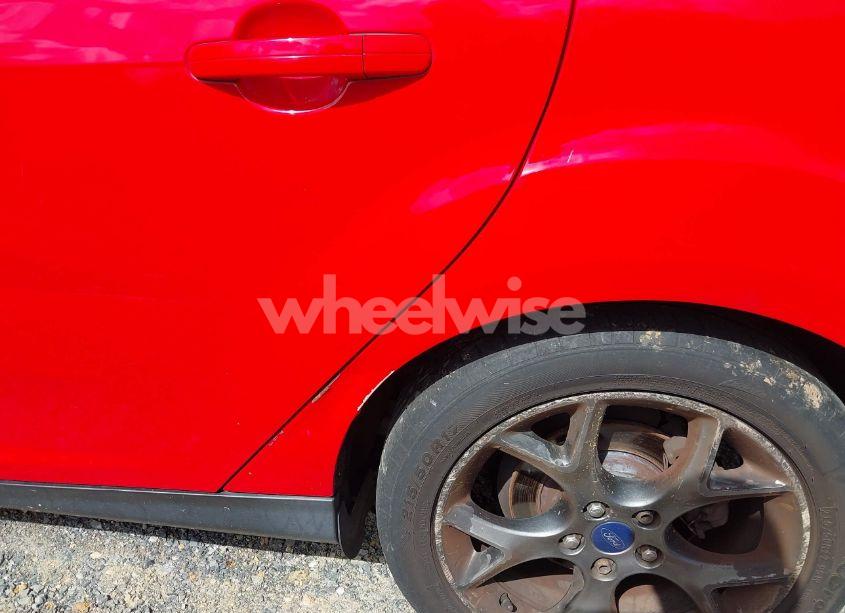 Photo 16 of 2013 Ford Focus SE (VIN 1FADP3F23DL291062)