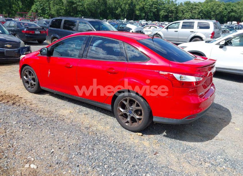 Photo 3 of 2013 Ford Focus SE (VIN 1FADP3F23DL291062)