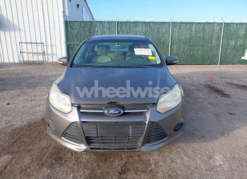 Photo 12 of 2013 Ford Focus SE (VIN 1FADP3F23DL296522)