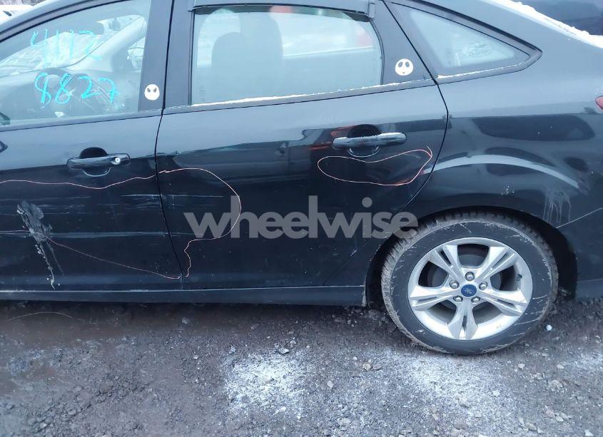 Photo 12 of 2013 Ford Focus SE (VIN 1FADP3F23DL312489)