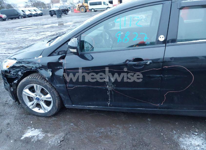 Photo 13 of 2013 Ford Focus SE (VIN 1FADP3F23DL312489)