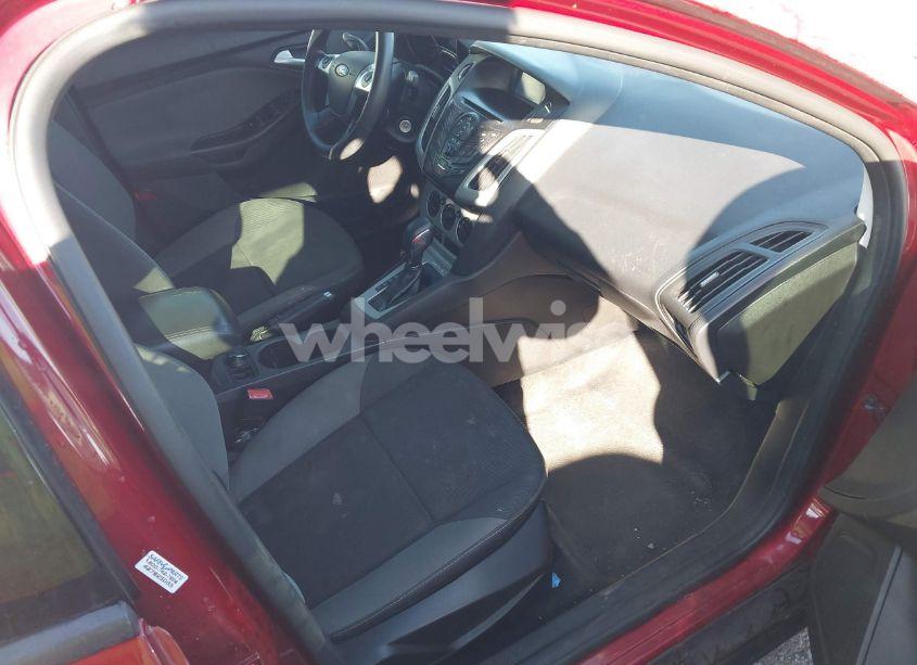 Photo 5 of 2013 Ford Focus SE (VIN 1FADP3F23DL315408)