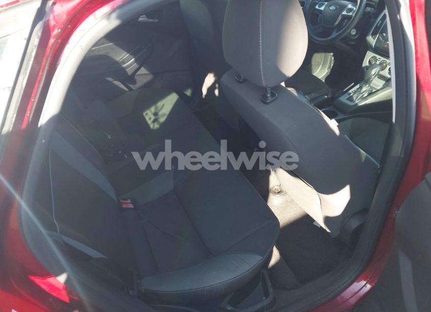 Photo 8 of 2013 Ford Focus SE (VIN 1FADP3F23DL315408)