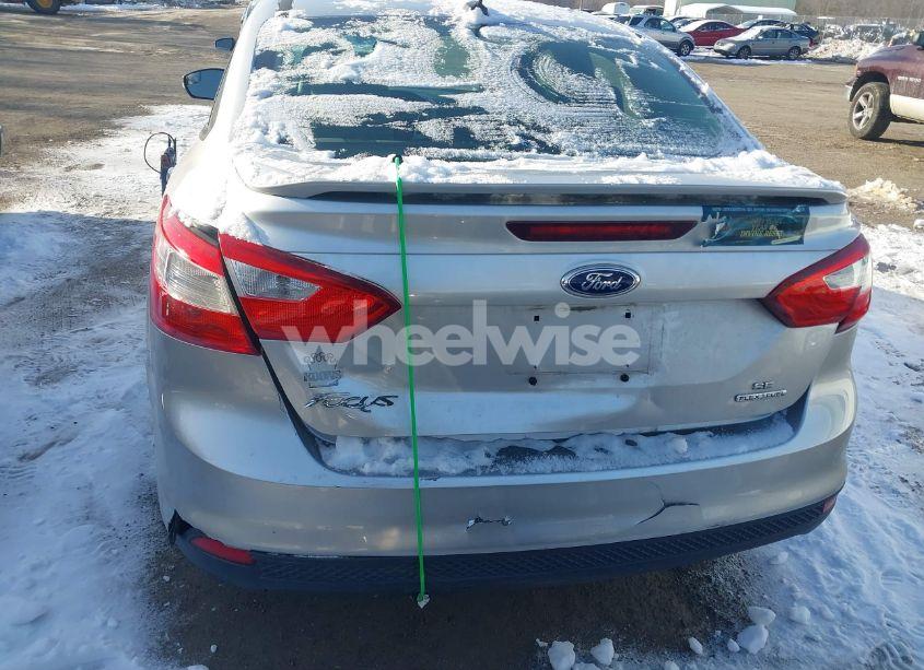 Photo 6 of 2013 Ford Focus SE (VIN 1FADP3F23DL343077)