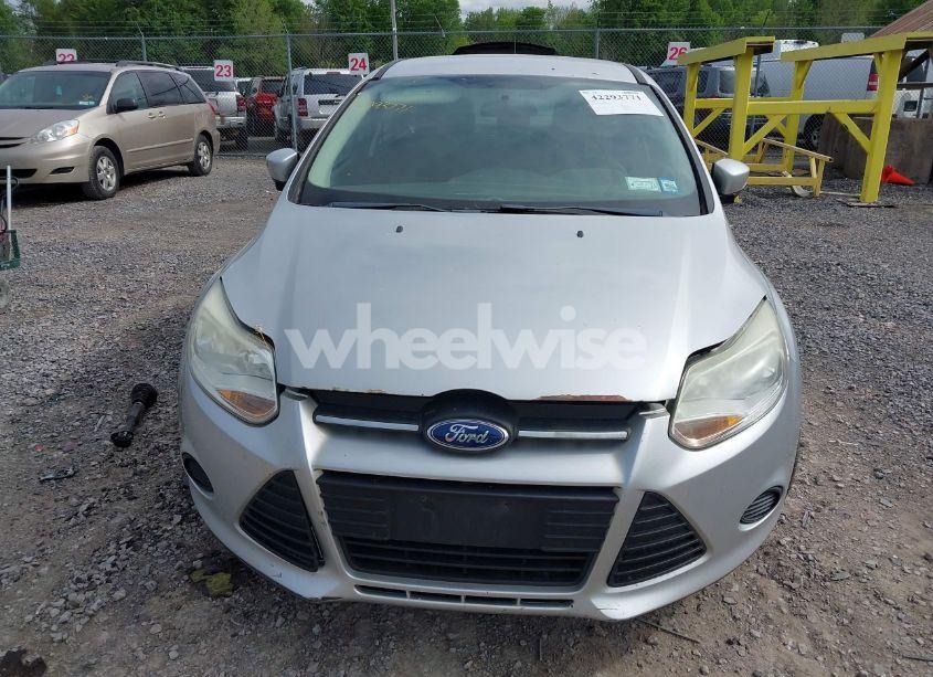 Photo 6 of 2013 Ford Focus SE (VIN 1FADP3F23DL348733)