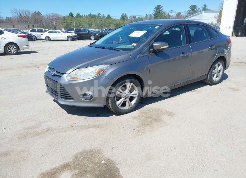 Photo 2 of 2013 Ford Focus SE (VIN 1FADP3F23DL355181)
