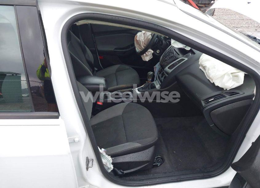 Photo 5 of 2013 Ford Focus SE (VIN 1FADP3F23DL360624)