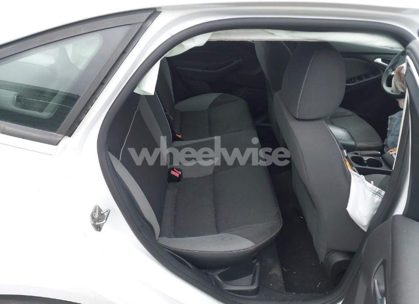 Photo 8 of 2013 Ford Focus SE (VIN 1FADP3F23DL360624)