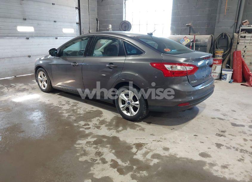 Photo 3 of 2013 Ford Focus SE (VIN 1FADP3F23DL367816)