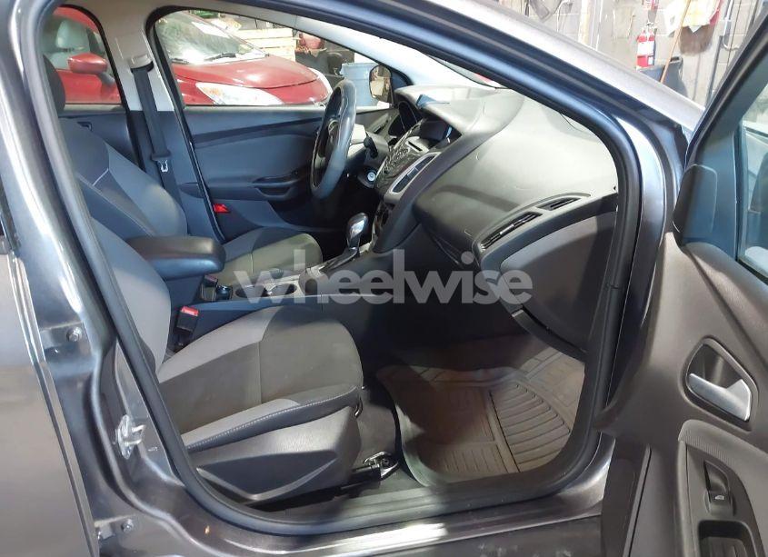 Photo 5 of 2013 Ford Focus SE (VIN 1FADP3F23DL367816)