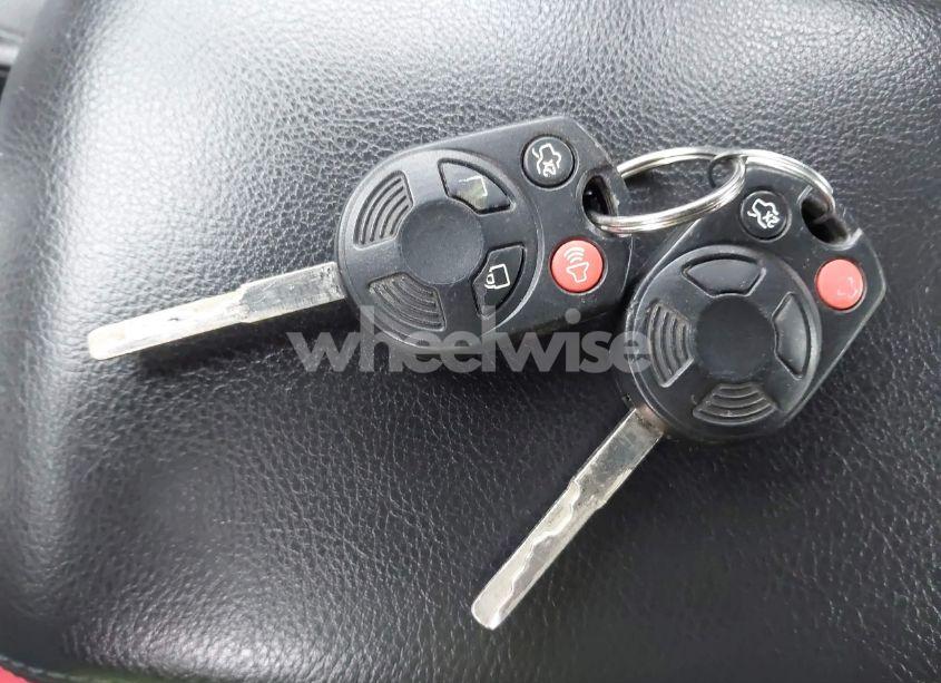 Photo 11 of 2013 Ford Focus SE (VIN 1FADP3F23DL381859)