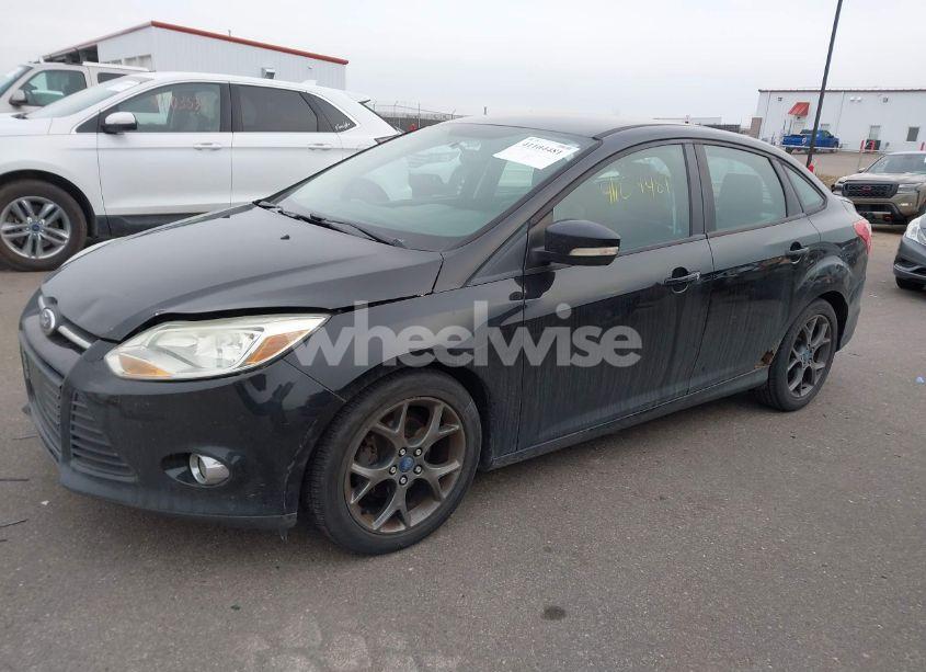 Photo 2 of 2013 Ford Focus SE (VIN 1FADP3F23DL381859)