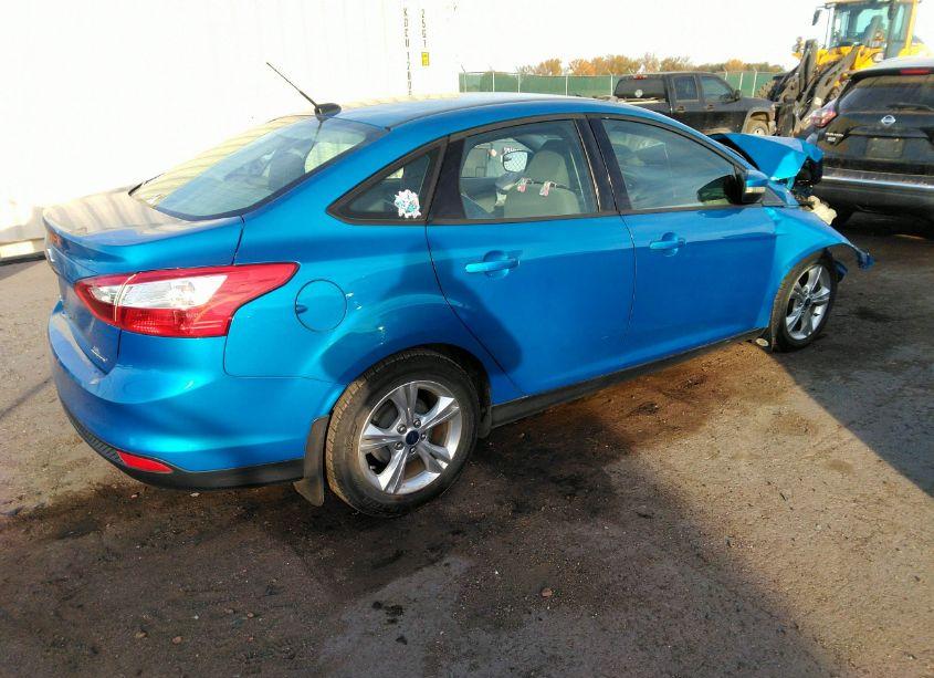 Photo 4 of 2013 Ford Focus SE (VIN 1FADP3F23DL381960)