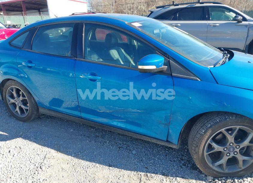 Photo 6 of 2014 Ford Focus SE (VIN 1FADP3F23EL115730)