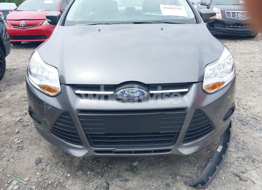 Photo 6 of 2014 Ford Focus SE (VIN 1FADP3F23EL121334)