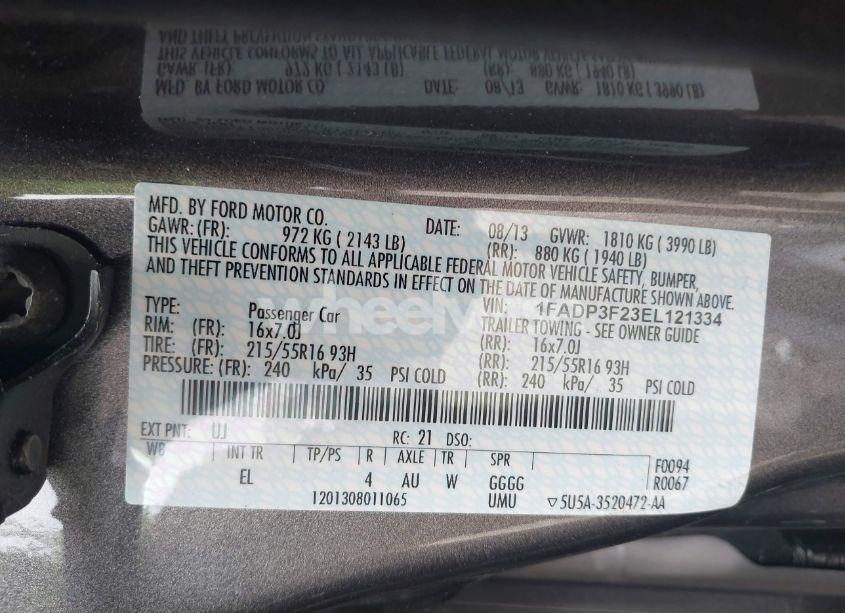 Photo 9 of 2014 Ford Focus SE (VIN 1FADP3F23EL121334)