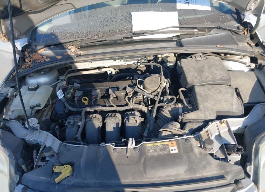 Photo 10 of 2014 Ford Focus SE (VIN 1FADP3F23EL122998)
