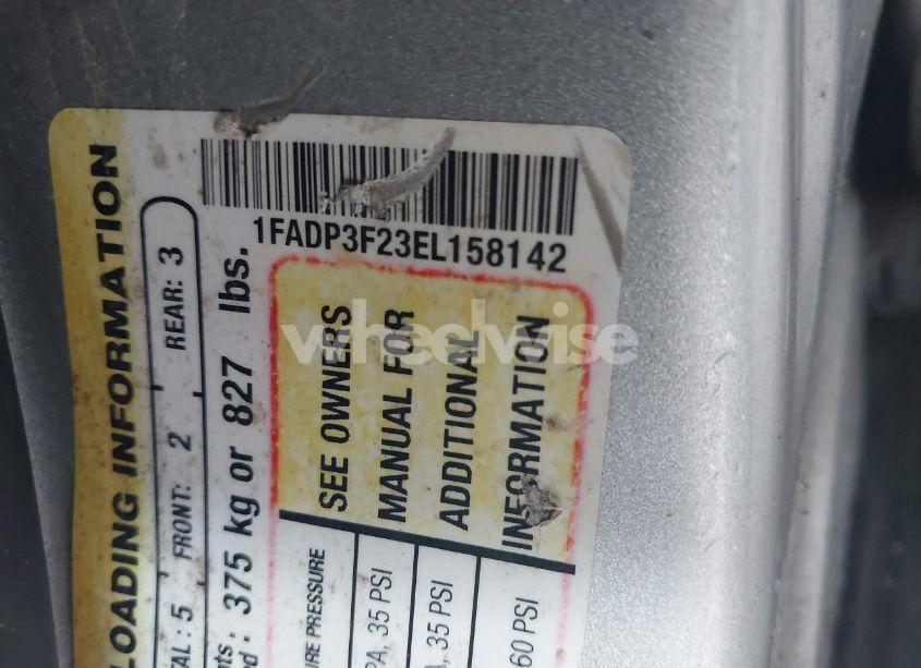 Photo 9 of 2014 Ford Focus SE (VIN 1FADP3F23EL158142)