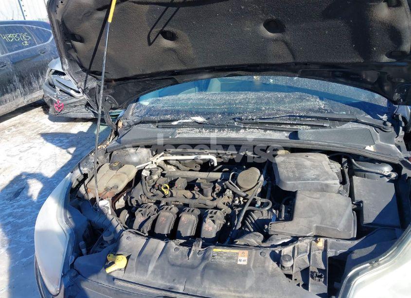 Photo 10 of 2014 Ford Focus SE (VIN 1FADP3F23EL166886)