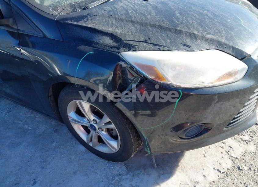 Photo 12 of 2014 Ford Focus SE (VIN 1FADP3F23EL166886)