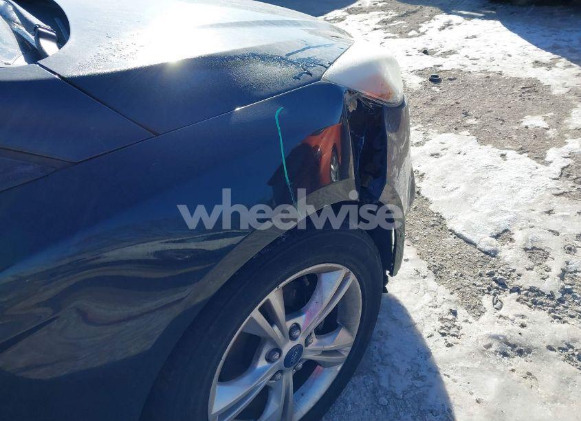 Photo 13 of 2014 Ford Focus SE (VIN 1FADP3F23EL166886)