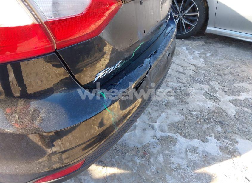 Photo 16 of 2014 Ford Focus SE (VIN 1FADP3F23EL166886)