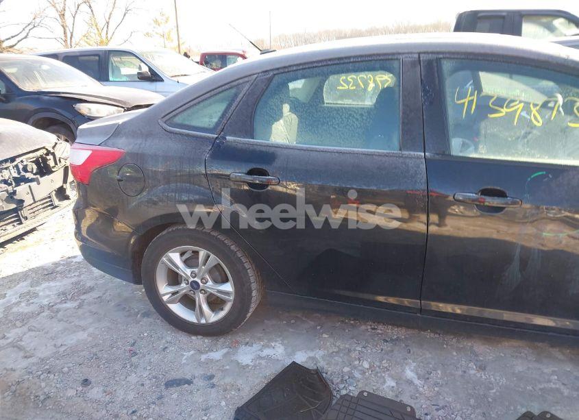 Photo 4 of 2014 Ford Focus SE (VIN 1FADP3F23EL166886)