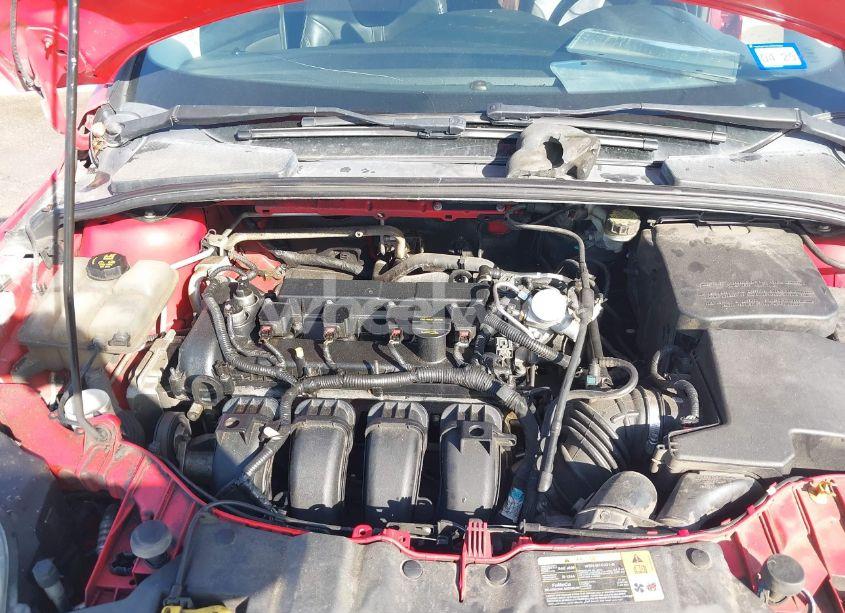 Photo 10 of 2014 Ford Focus SE (VIN 1FADP3F23EL196356)