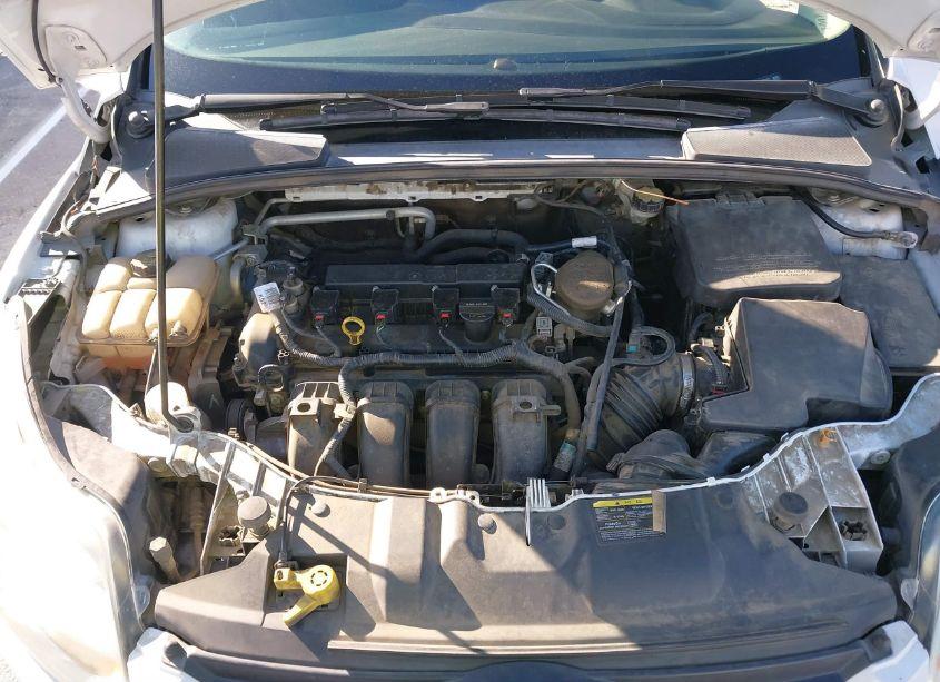 Photo 10 of 2014 Ford Focus SE (VIN 1FADP3F23EL199161)