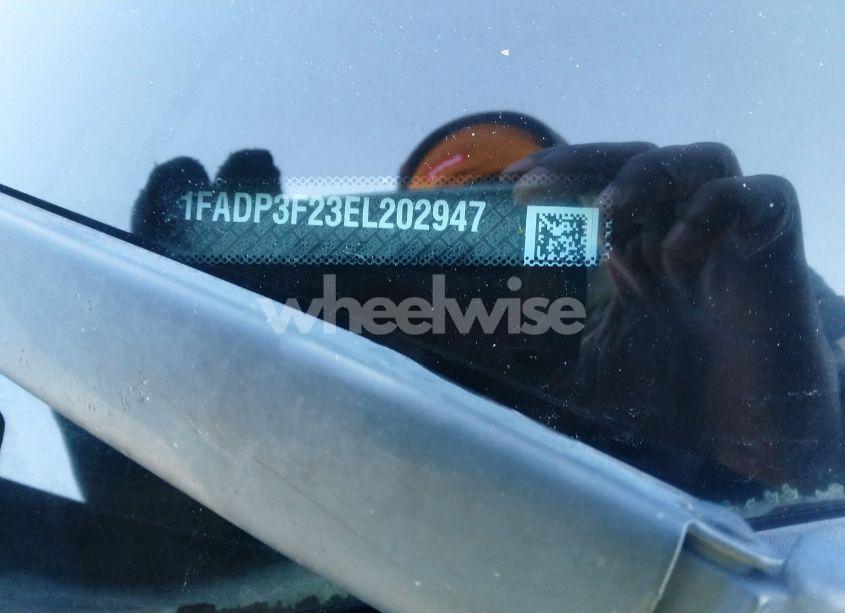 Photo 9 of 2014 Ford Focus SE (VIN 1FADP3F23EL202947)