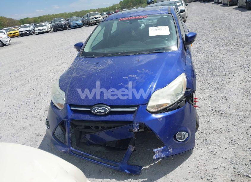 Photo 12 of 2014 Ford Focus SE (VIN 1FADP3F23EL205640)