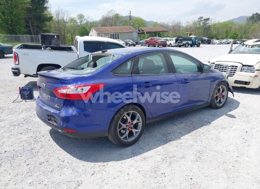 Photo 4 of 2014 Ford Focus SE (VIN 1FADP3F23EL205640)