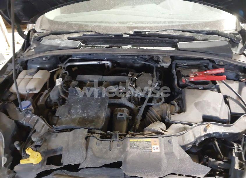 Photo 10 of 2014 Ford Focus SE (VIN 1FADP3F23EL209798)