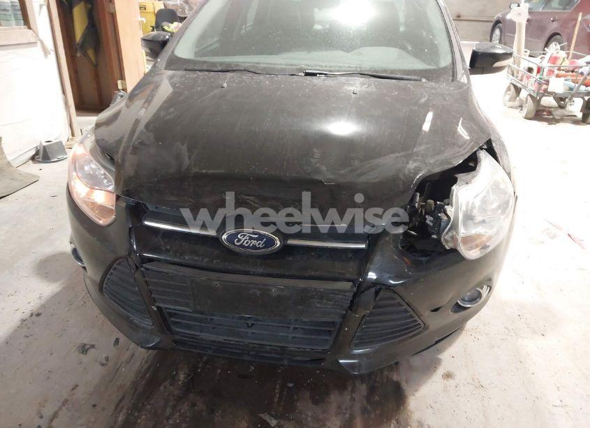 Photo 6 of 2014 Ford Focus SE (VIN 1FADP3F23EL209798)