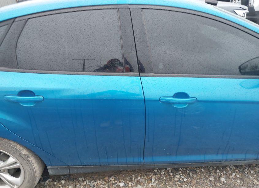 Photo 14 of 2014 Ford Focus SE (VIN 1FADP3F23EL217304)