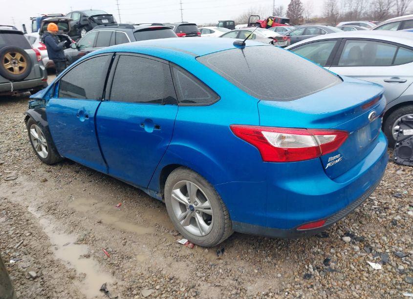 Photo 3 of 2014 Ford Focus SE (VIN 1FADP3F23EL217304)